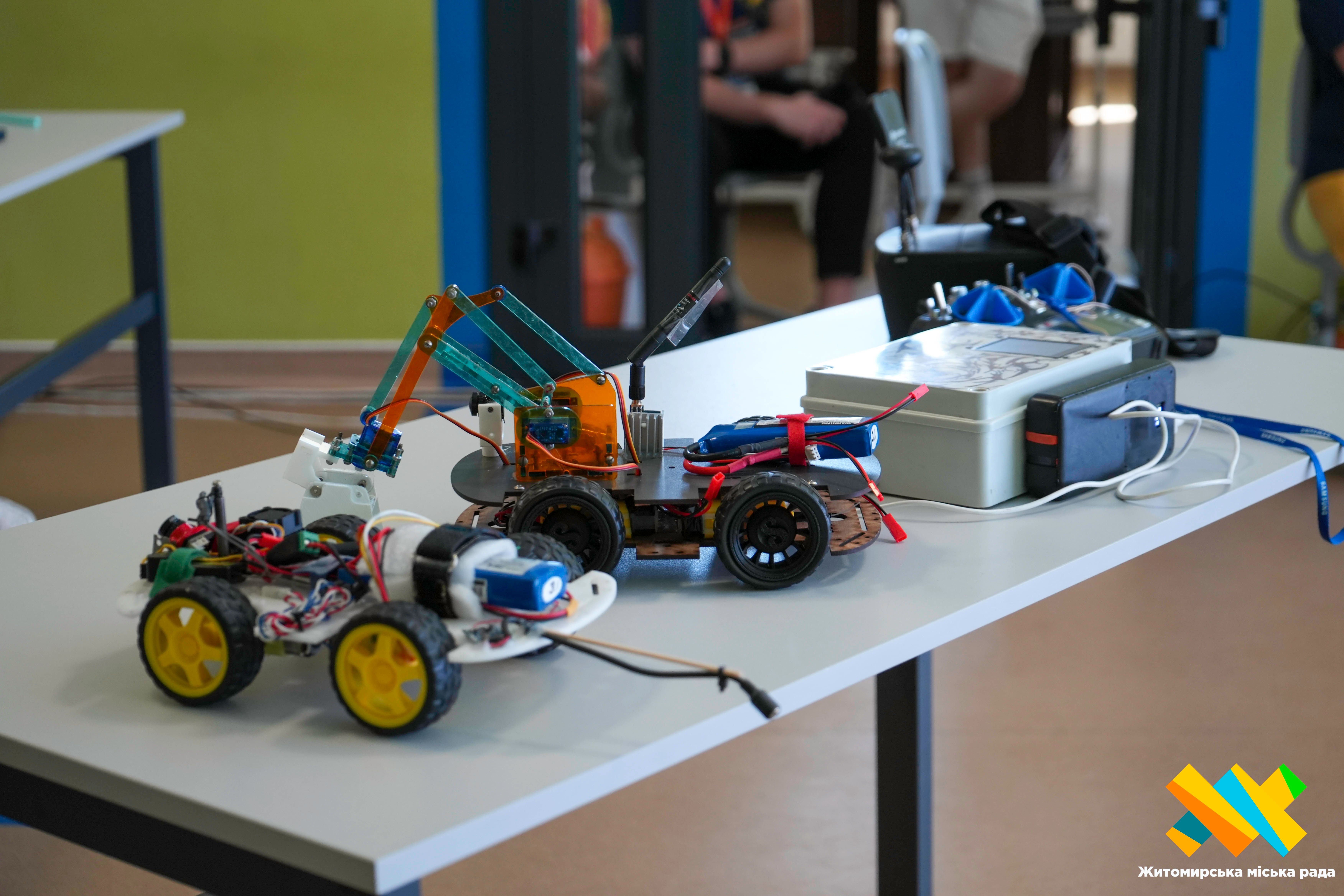 Всеукраїнський інженерний хакатон «Future in Action Hackathon» у Житомирі: місцева команда студентів представила смарт-паркінг
