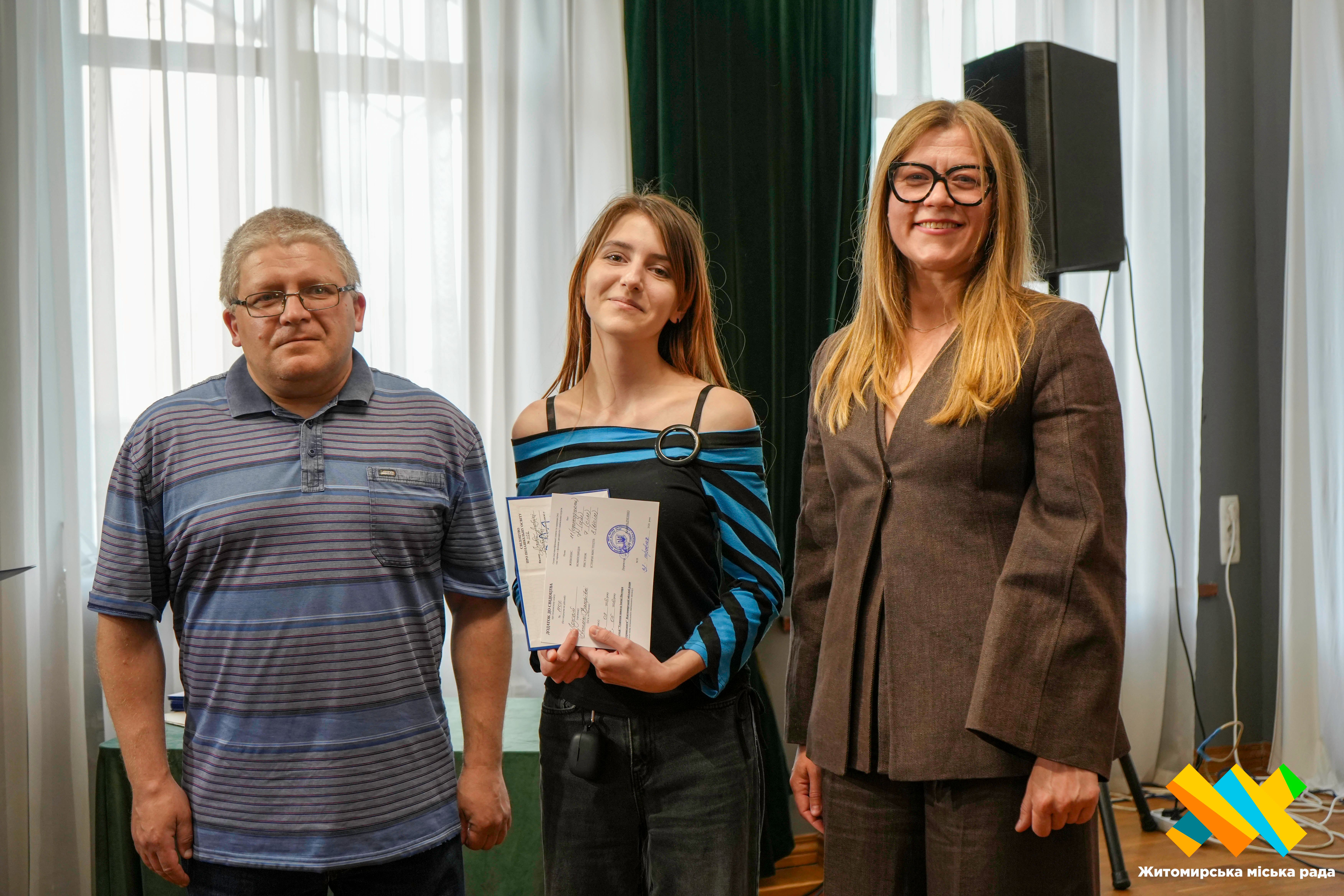 Випуск художньої школи імені Віктора Шкуринського: дипломи отримали 39 учнів