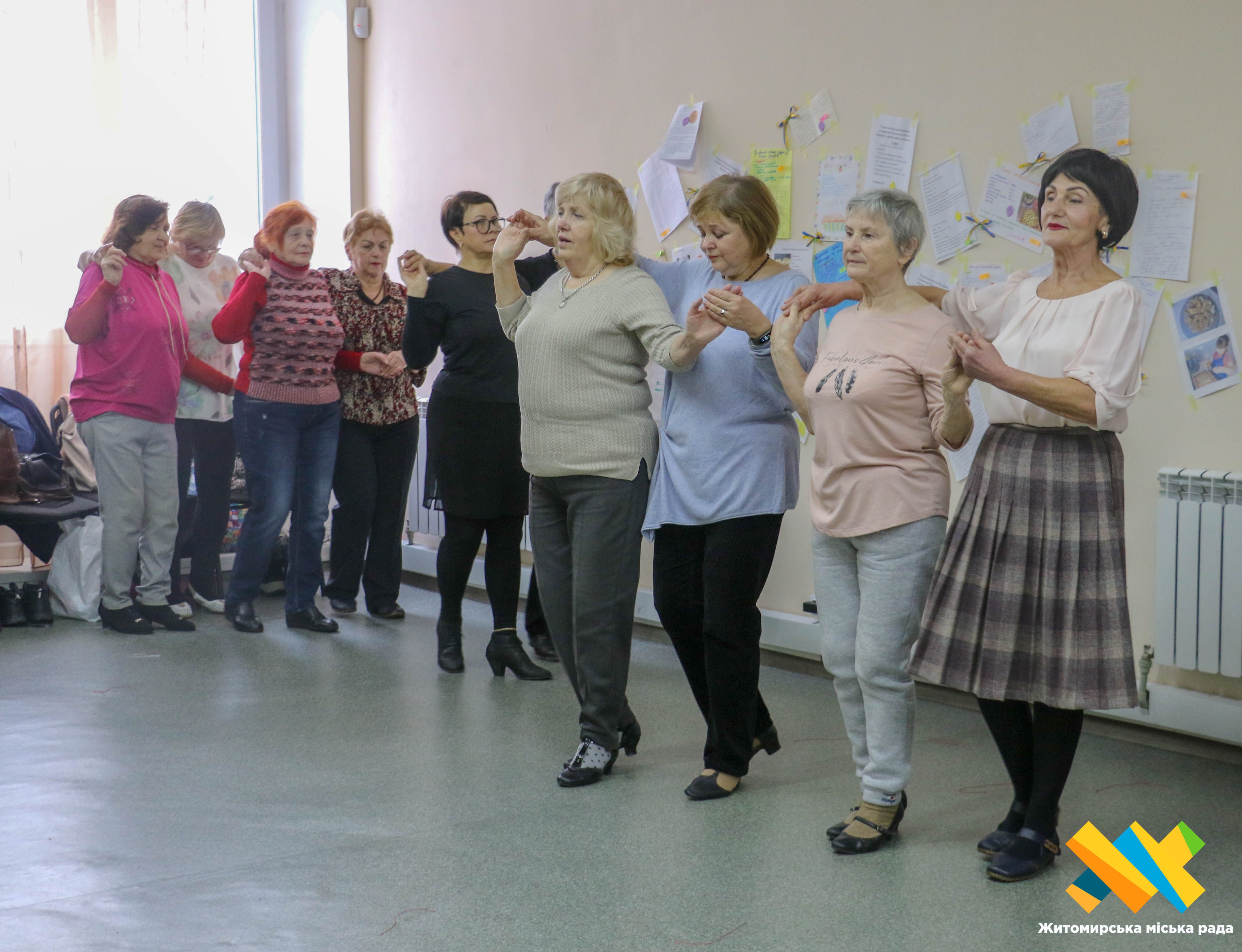 У Житомирі 10 років діє танцювальний клуб &laquo;Ретро&raquo; для людей  поважного віку