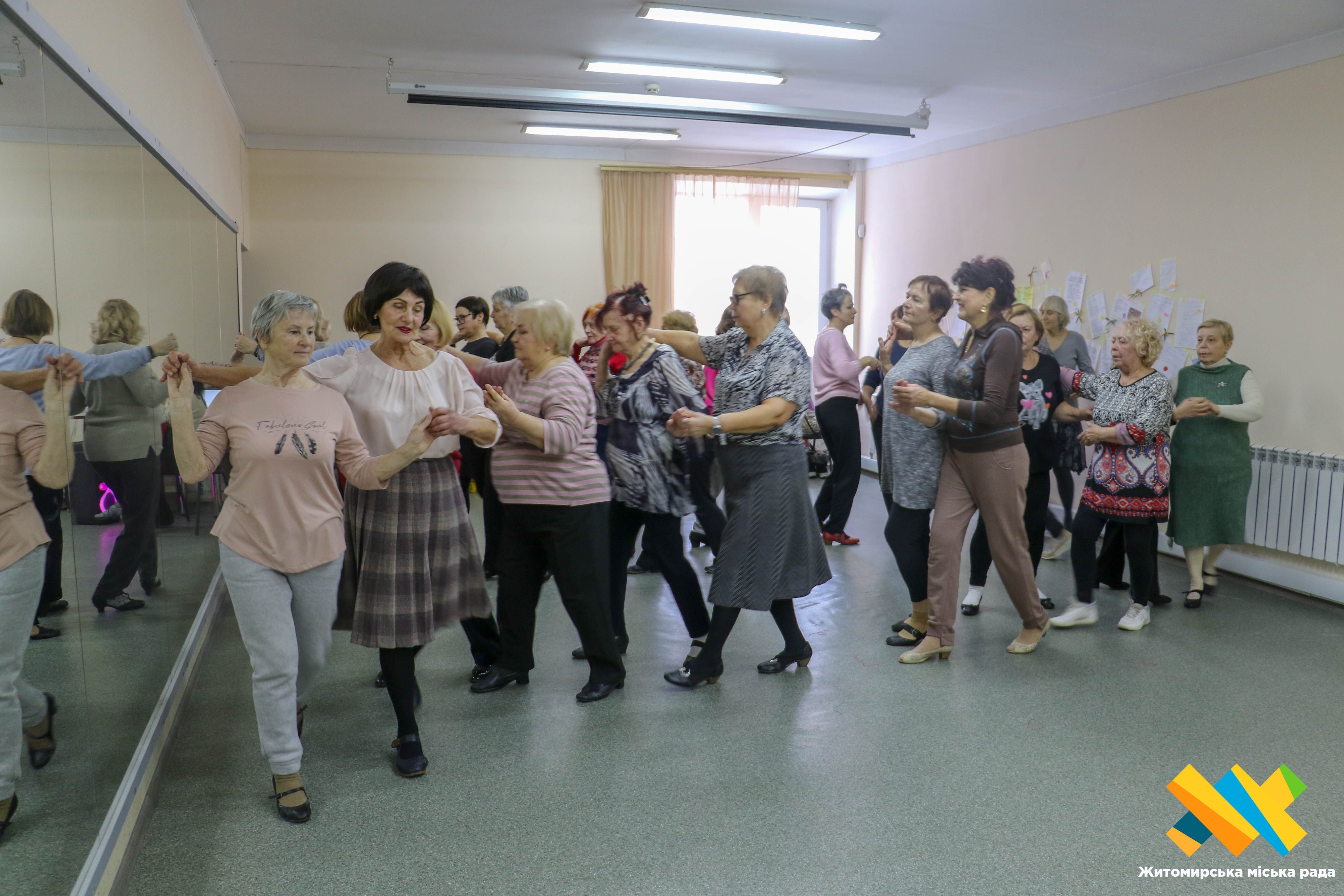 У Житомирі 10 років діє танцювальний клуб &laquo;Ретро&raquo; для людей  поважного віку