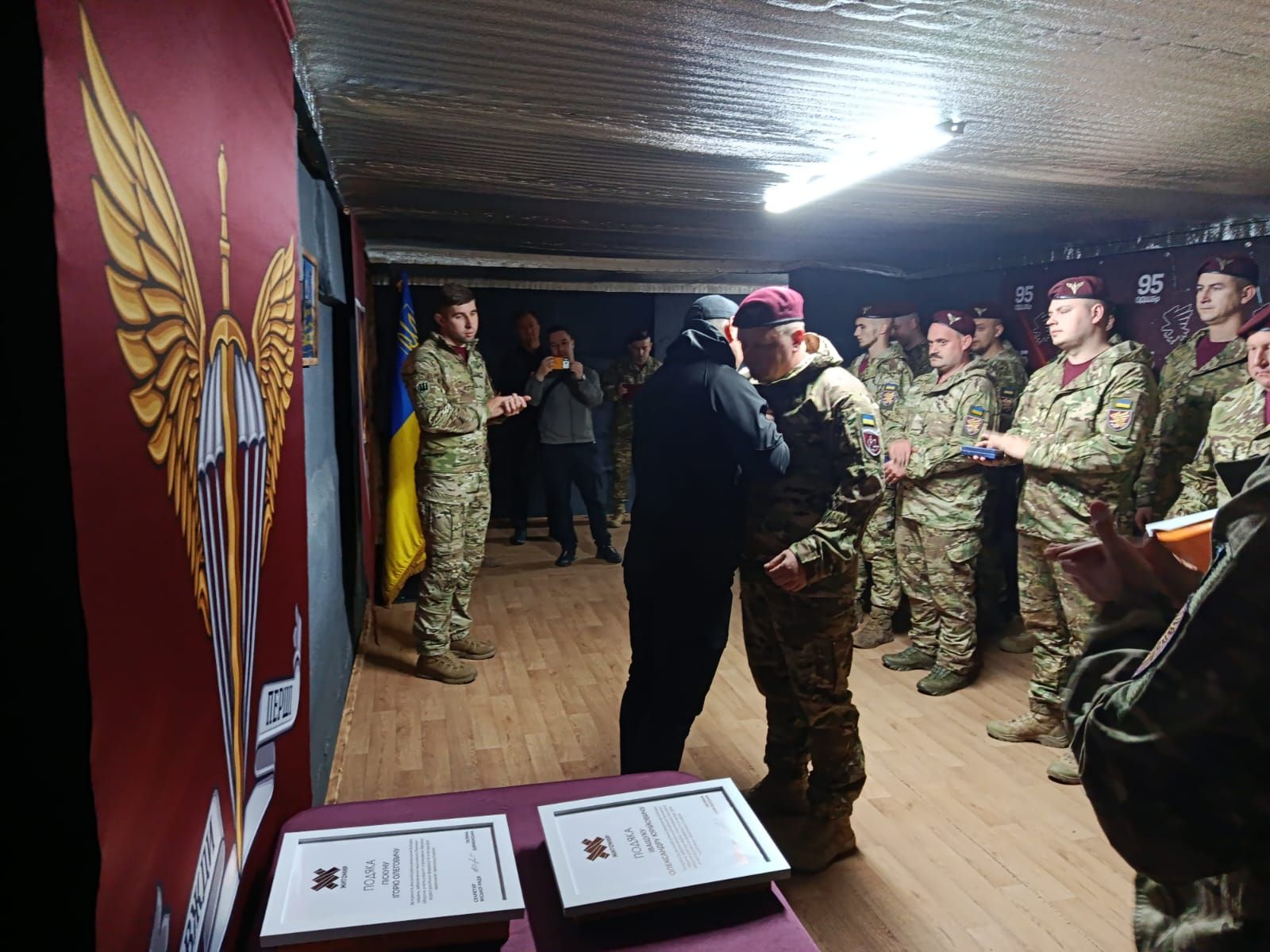 Понад 70 відзнак від Житомирської громади передали на передову до Дня Захисників і Захисниць України