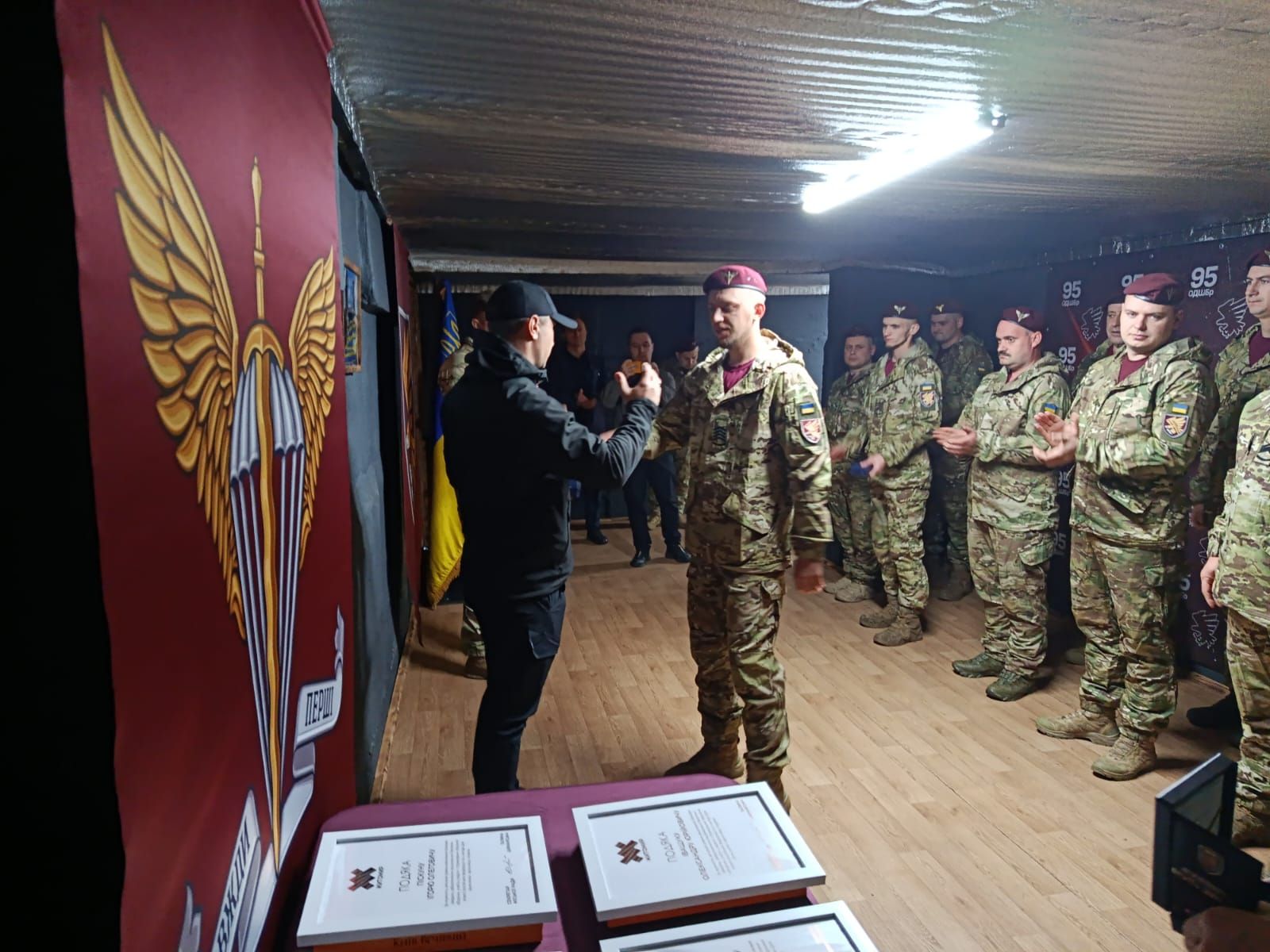Понад 70 відзнак від Житомирської громади передали на передову до Дня Захисників і Захисниць України