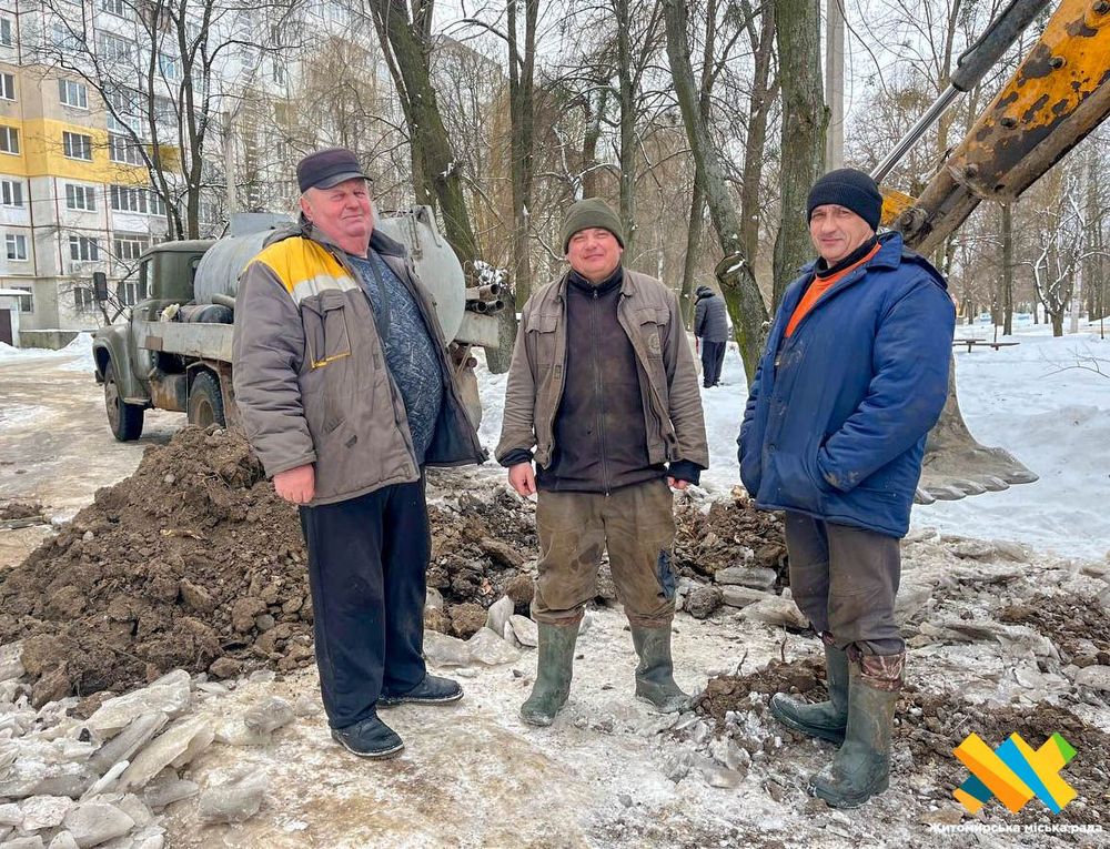 На Польовій бригада водоканалу ліквідувала прорив водогону