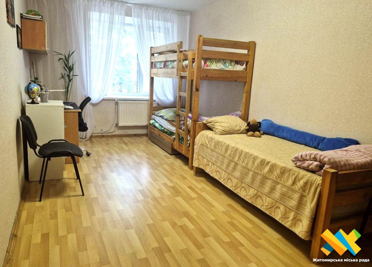 Історія патронатної родини, яка переїхала в Житомир із Новопавлівки: зараз виховують чотирьох хлопчиків